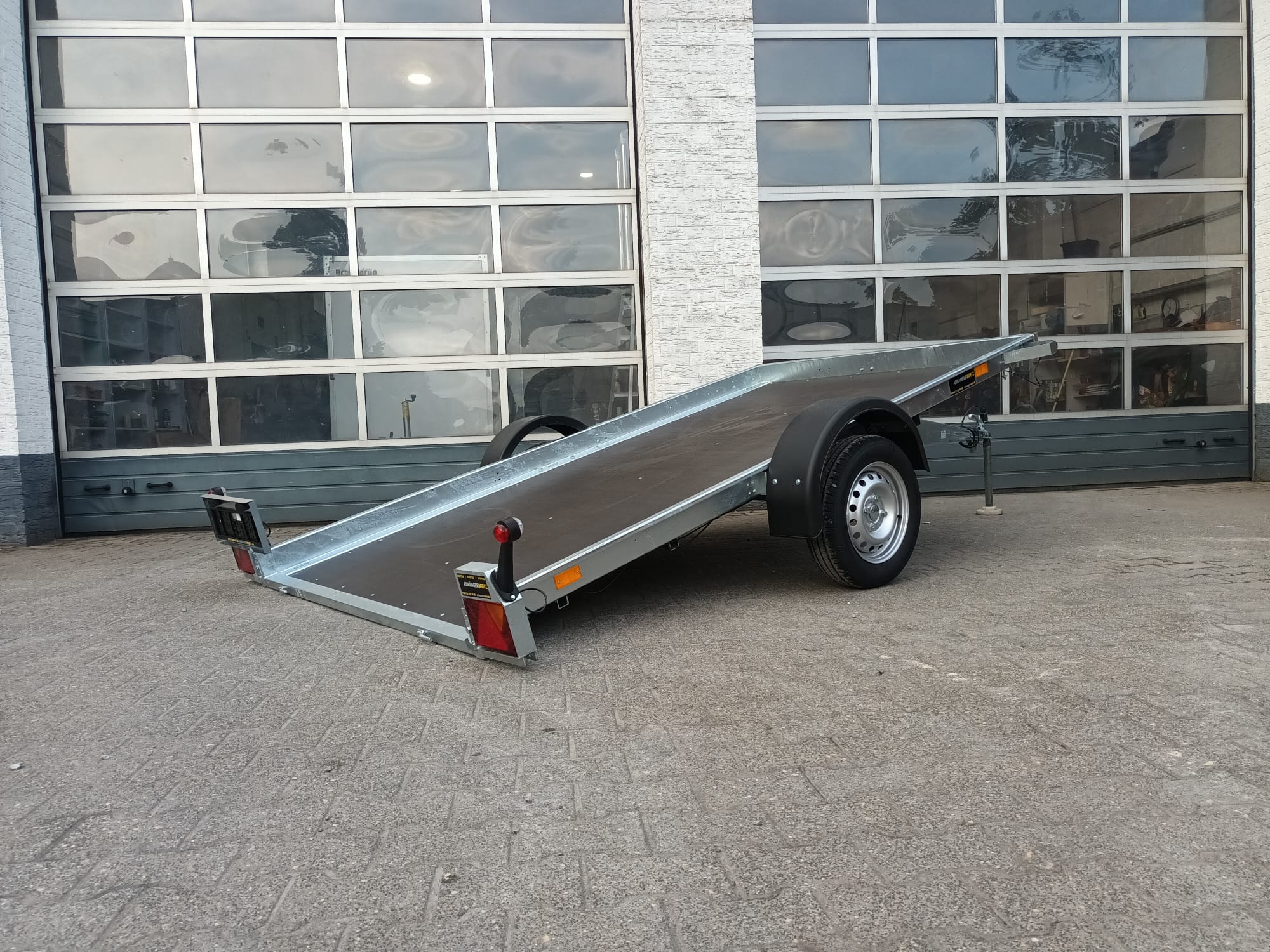Kleinfahrzeug Transporter Multi easyload UNI N07 305x166x10cm (M) 750kg