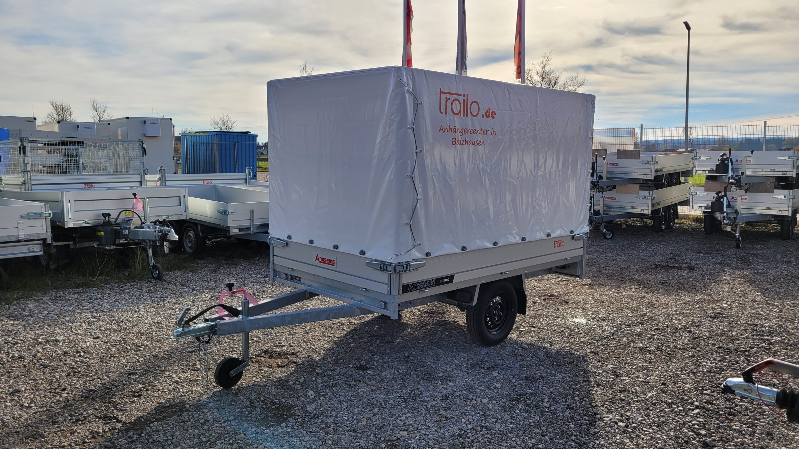 Anssems PKW Anhänger Hochlader Alu PLT-1 PRO 750kg, Ladefläcdefläche 2,51 x 1,50 m ungebremst mit Aktionsplane 1,50m